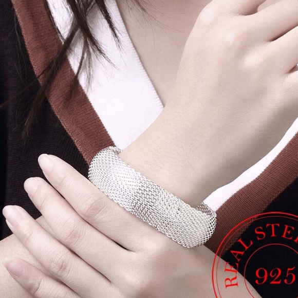 🌺 NEW Elegant 925 Silver Stamped Mesh Bracelet - Picture 3 of 6